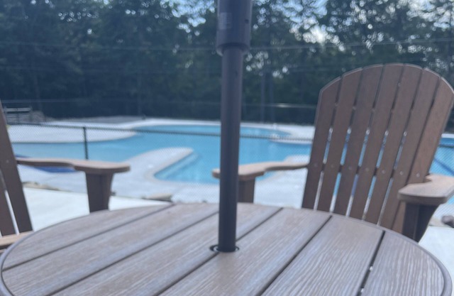 Updated vacation home- with HOT TUB and tons of community amenities!