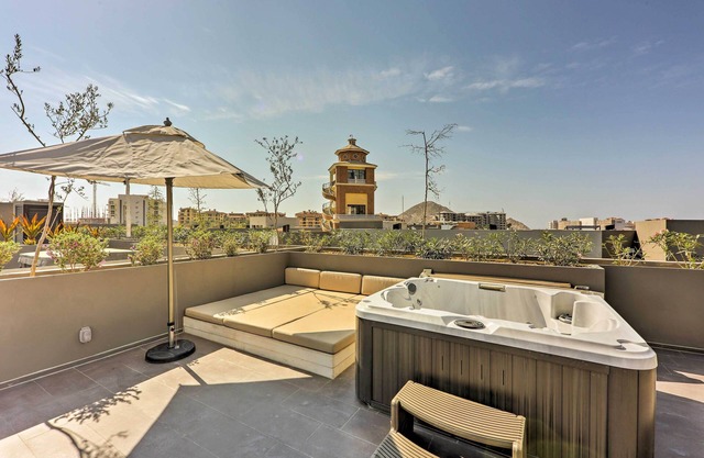 Upscale Cabo Home w/Jacuzzi, Above Puerto Paraiso