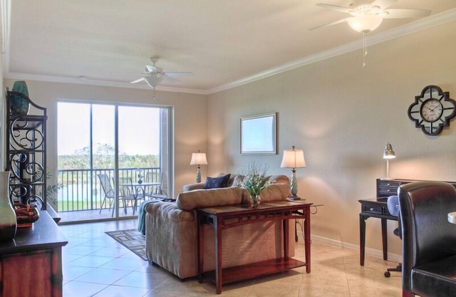 Upscale Condo in a Golf Club Gated Community