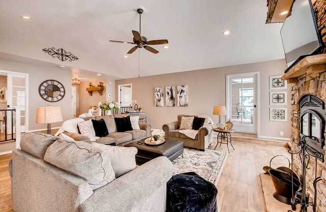Upscale Country Retreat ~ Panoramic Mountain Views