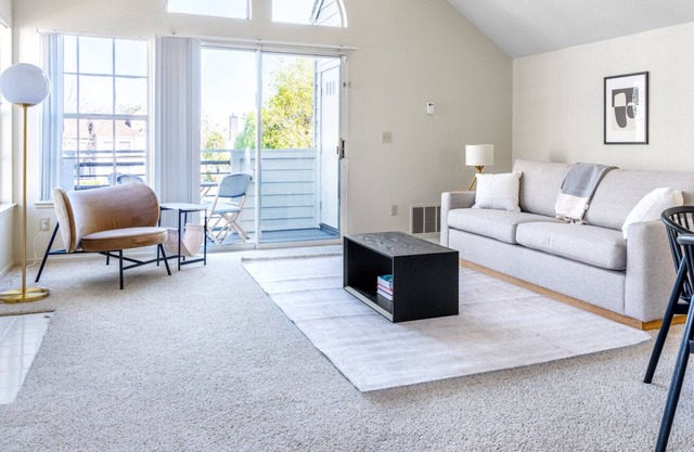 Upscale Foster City 2BR w/ W/D, Gym, Pool, 1 mi. to shops, by Blueground