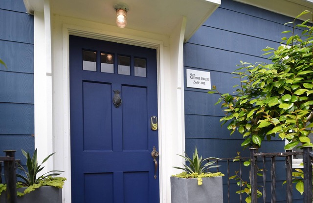 Uptown Port Townsend: Modern Amenities & Victorian Charm
