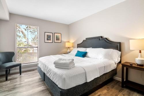Urban Retreat 8 Min to Downtown Aquarium