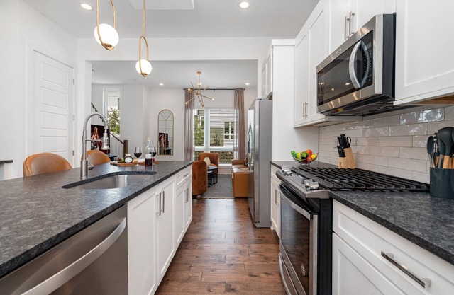 Urban Spur-walk 2 Breweries-mins to Broadway