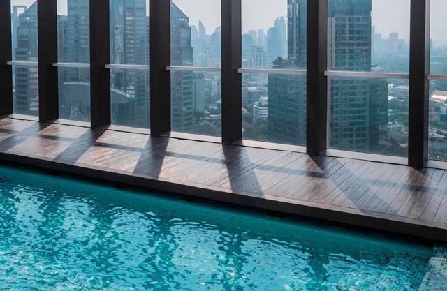 Urbana Langsuan Hotel