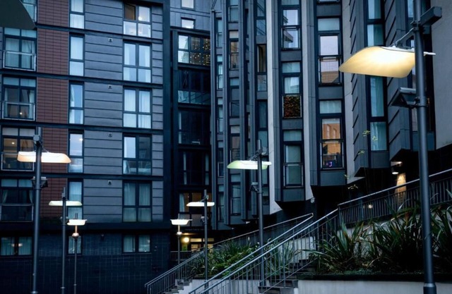 V City Aparthotels