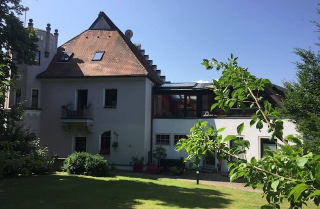 Vacation apartment in historic villa!