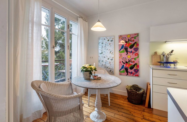 Vacation apartment '2' with mountain view, private balcony and Wi-Fi