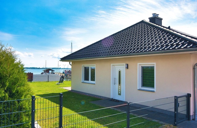 Vacation apartment/apartment for 4 guests with 48m² in Sundhagen (272878)