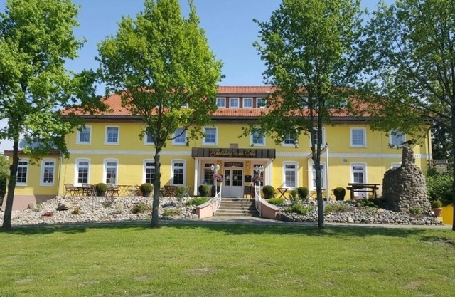 Vacation apartment/apartment for 6 guests with 200m² in Klein Upahl (126552)