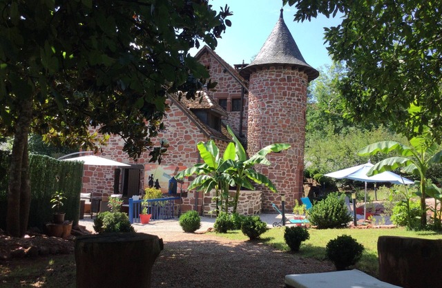 VACATION HOME IN COLLONGES LA ROUGE