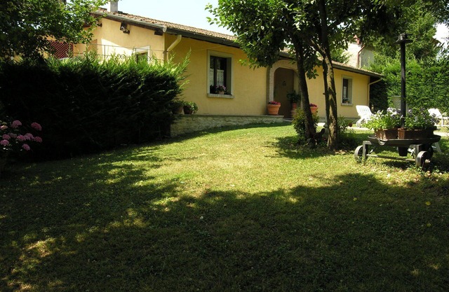 Vacation Home in Pilarciano with 4 bedrooms sleeps 7