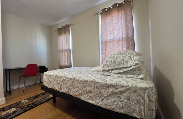 Vacation home just 8 minutes drive to Oriole Park at Camden Yards