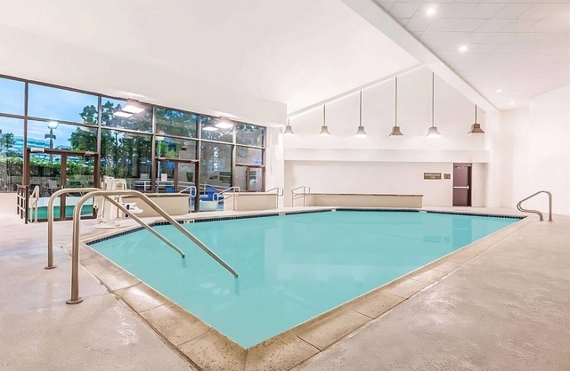 Vacation Starts Here! Near Marconi Automotive Museum, Pet-Friendly, w/Pool