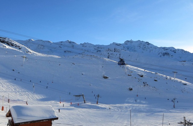 Val Thorens Studio facing south at the foot of the slopes for 4 people of around 27m²