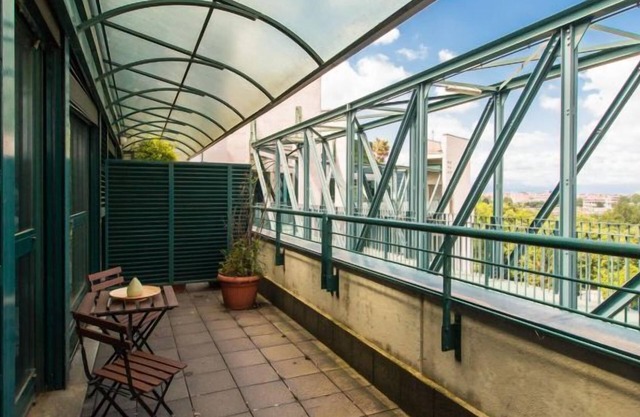 Vanchiglietta Terrace Apartment
