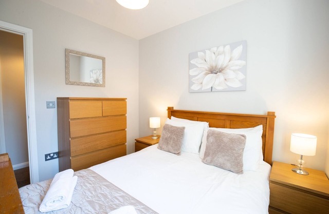 Velvet 2-bedroom apartment Brewery Road Hoddesdon