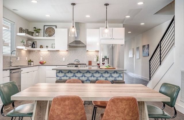 Verde Heights-sleeps 12-in Cumberland Heights