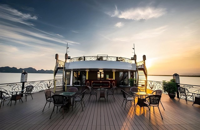 Verdure Lotus Grandeur Cruise on Ha Long Bay