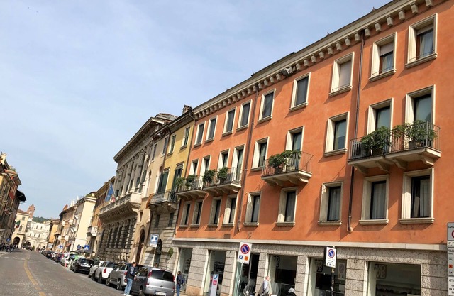 Verona Romana Apartments