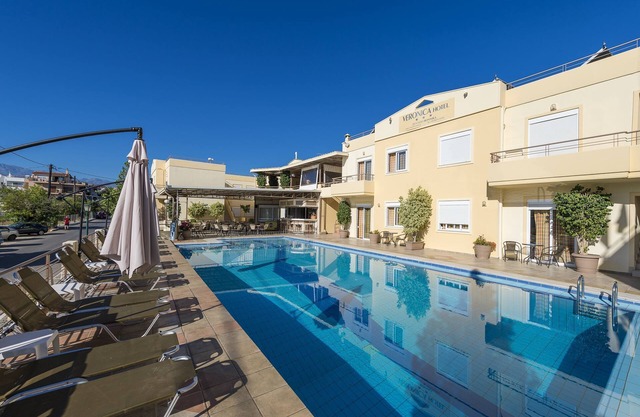 Veronica Hotel