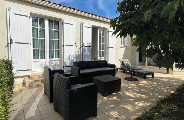 Very quiet house with garden