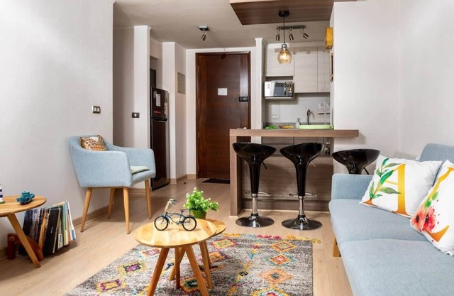 Viña Retreat - 2BR W/Pool, Wifi & Parking