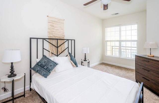 Viagem Airy 1BR with Balcony, Gym and Parking