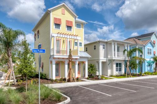 Vibrant Cottage Near Disney With Margaritaville Resort & Island H20 Waterpark Access- 3000Sp