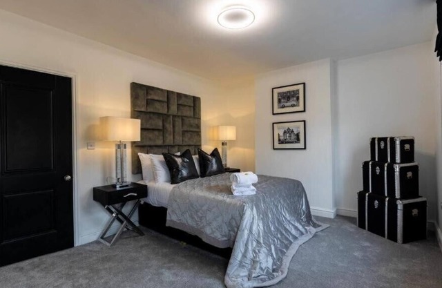 Victoria House by Tŷ SA - Modern two bed