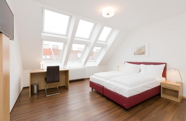 Vienna Stay Apartments or Rooms 1050