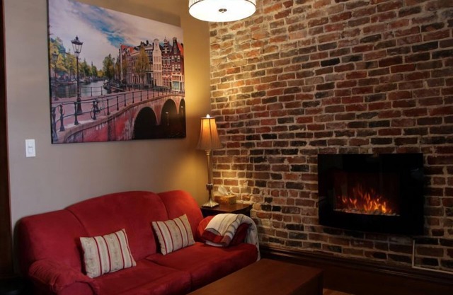 Vieux-Old Farnham Appart Condotel1