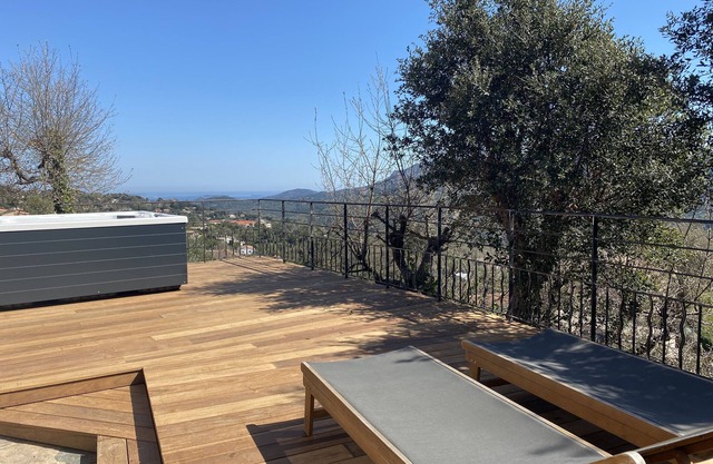 Villa 150 m², between Cannes and St-Raphael, sea view and Estérel