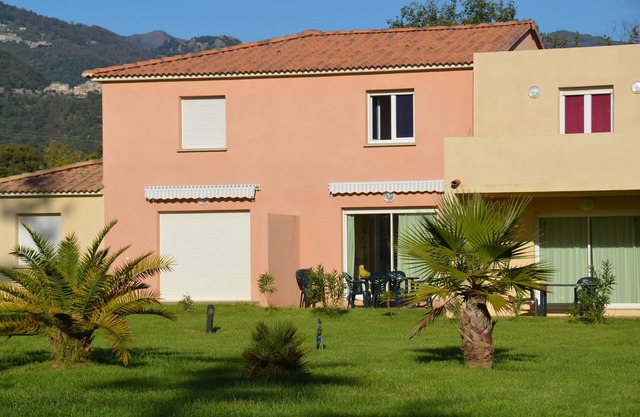 Villa 3 * 62m², 2Bedroom, Closed Residence, Swimming pools, Wi-fi, Parking, Calm 800m Sea