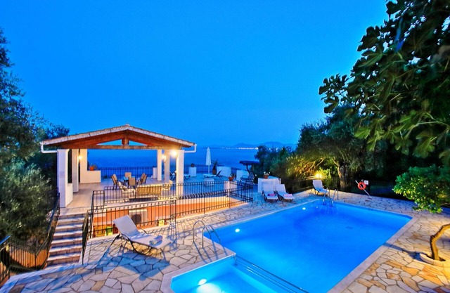 Villa Alexandros with Private Pool and roof terrace with stunning views