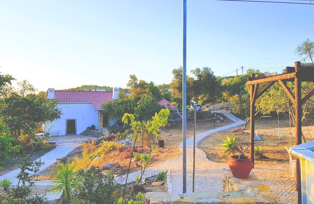 Villa Algarve/ Faro, private pool, quiet location, panoramic views, renovated