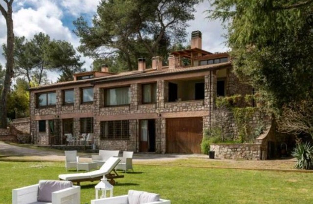 Villa 'Altavista - Perugia' with Mountain View, Private Terrace and Wi-Fi