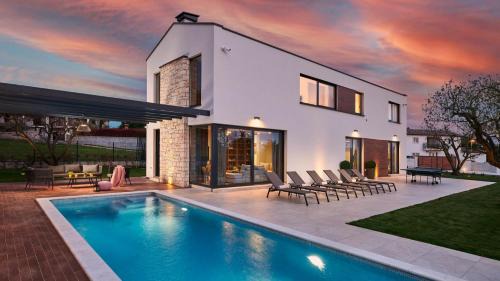 Villa Ansi by Villas Holiday