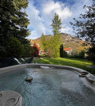 Villa & Appartments des Muriers - 500 m du Lac