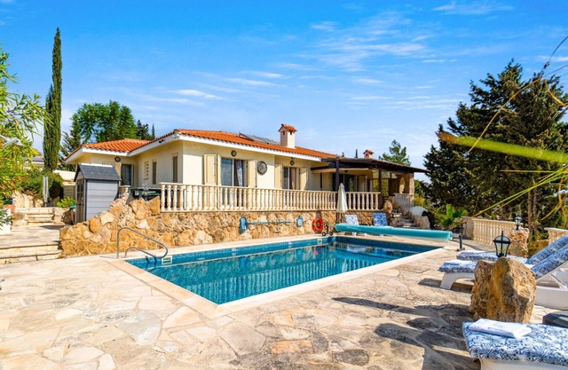 Villa Aris by Ezoria Villas
