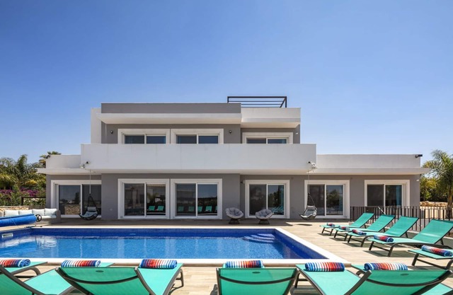 Villa Atlantica 9 (Sleeps 20), Heated Pool, Games areas