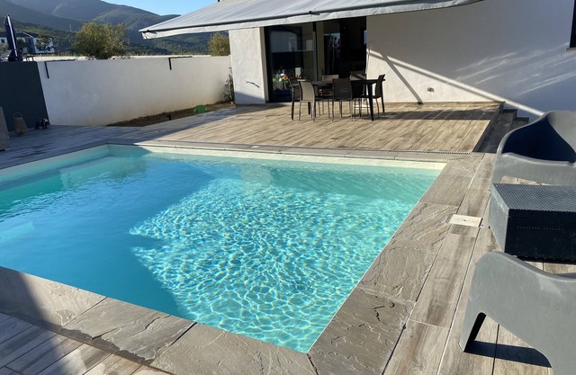 Villa Avec Piscine Proche de Toute Commodité