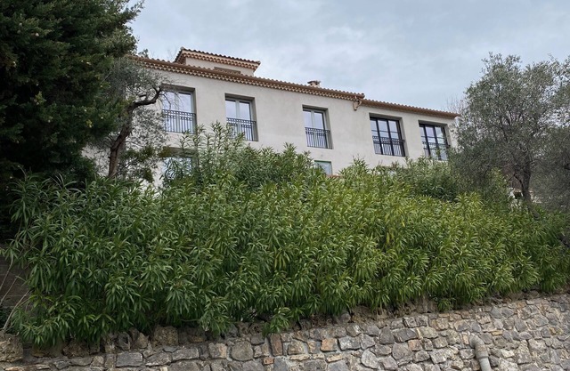 Villa Avec Piscine, vue les Alpes, Village de Mougins et la mer