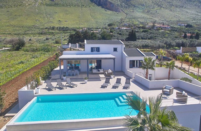 Villa Biancolilla