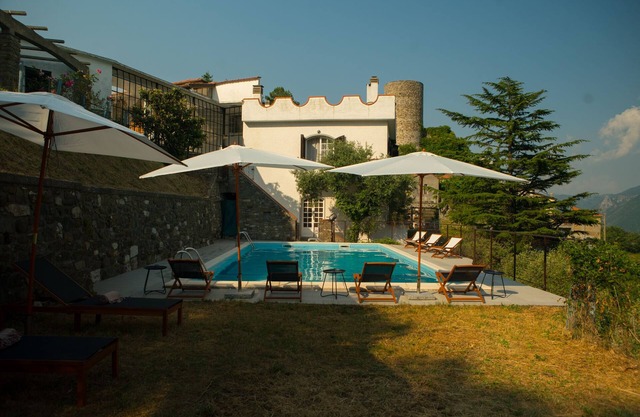 Villa Cancello del Leone in Tuscany, with a Magic View and Pool
