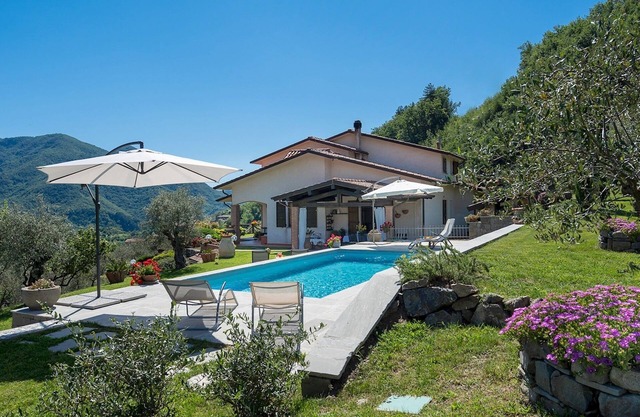Villa Costanza 6, Emma Villas