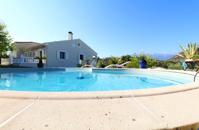 Villa de 3 chambres avec piscine partagee jardin clos et wifi a Oletta a 4 km de la plage