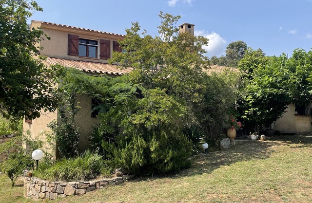 Villa de Charme au Coeur du Maquis Corse