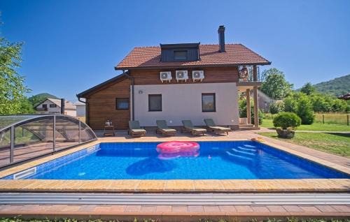 Villa Debelo Brdo by Villas Guide