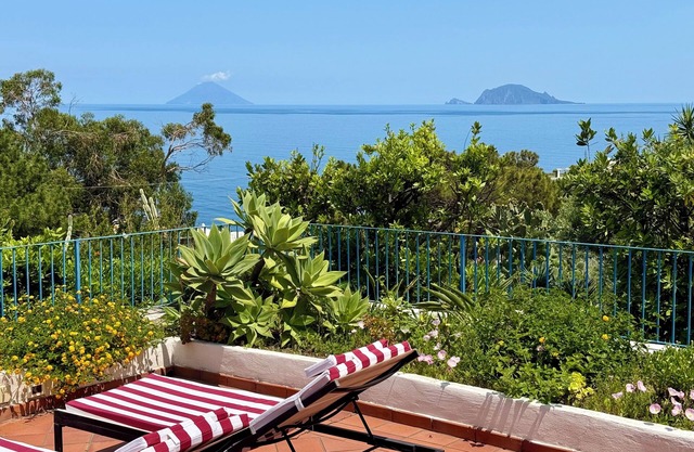 Villa delle Palme, Aeolian charm Stromboli view